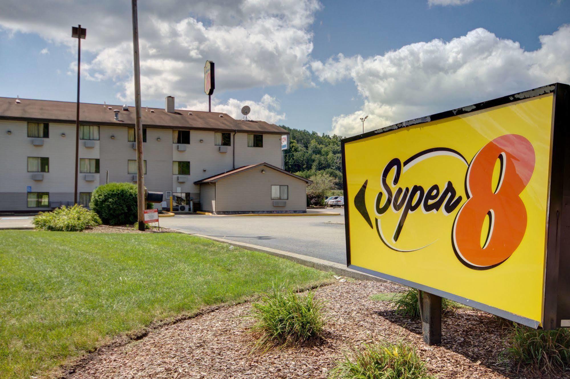 Super 8 By Wyndham Zanesville Exterior foto